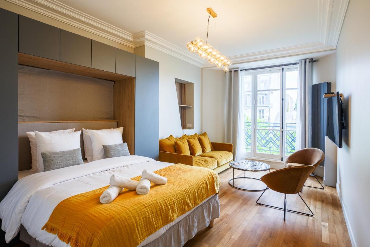 The Eiffel Tower Cosy Nest Appartement